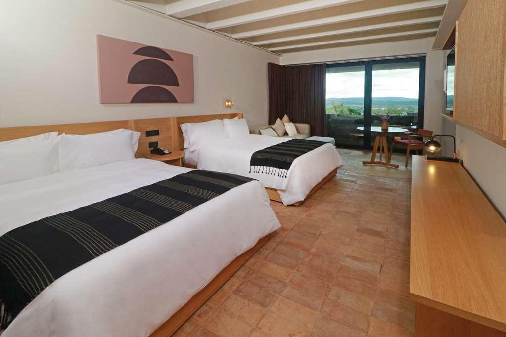 Albor San Miguel De Allende Tapestry Collection By Hilton Room photo